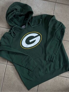 NFL Green Bay Packers pullover.